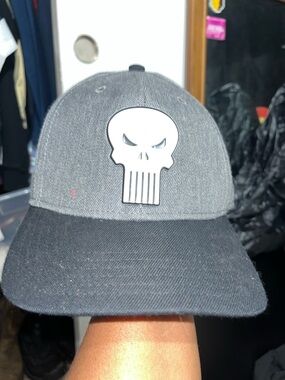 Marvel Two-Tone Gray and Black Skull Cap